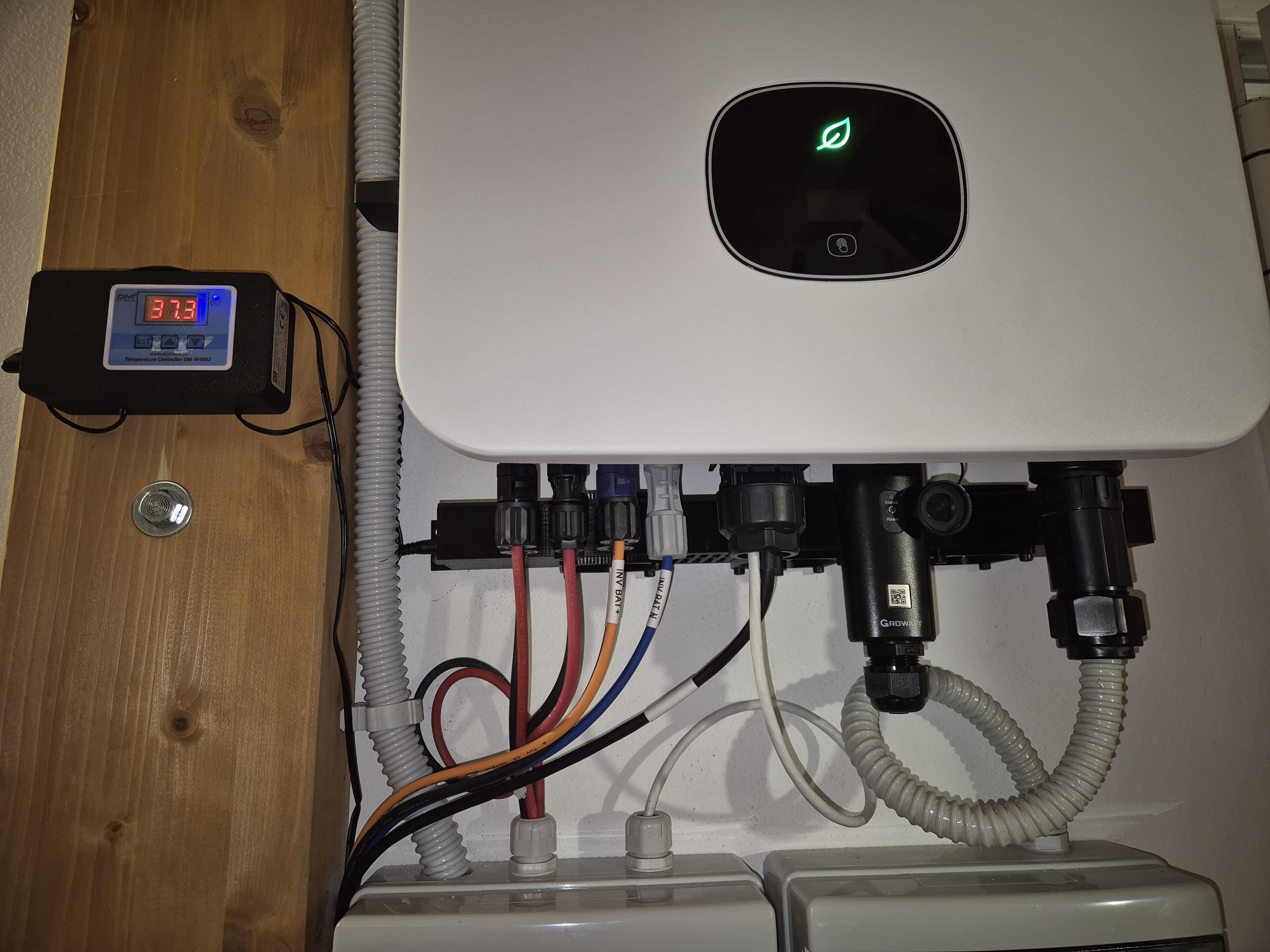 Universal Cooling for Inverters with Thermostat